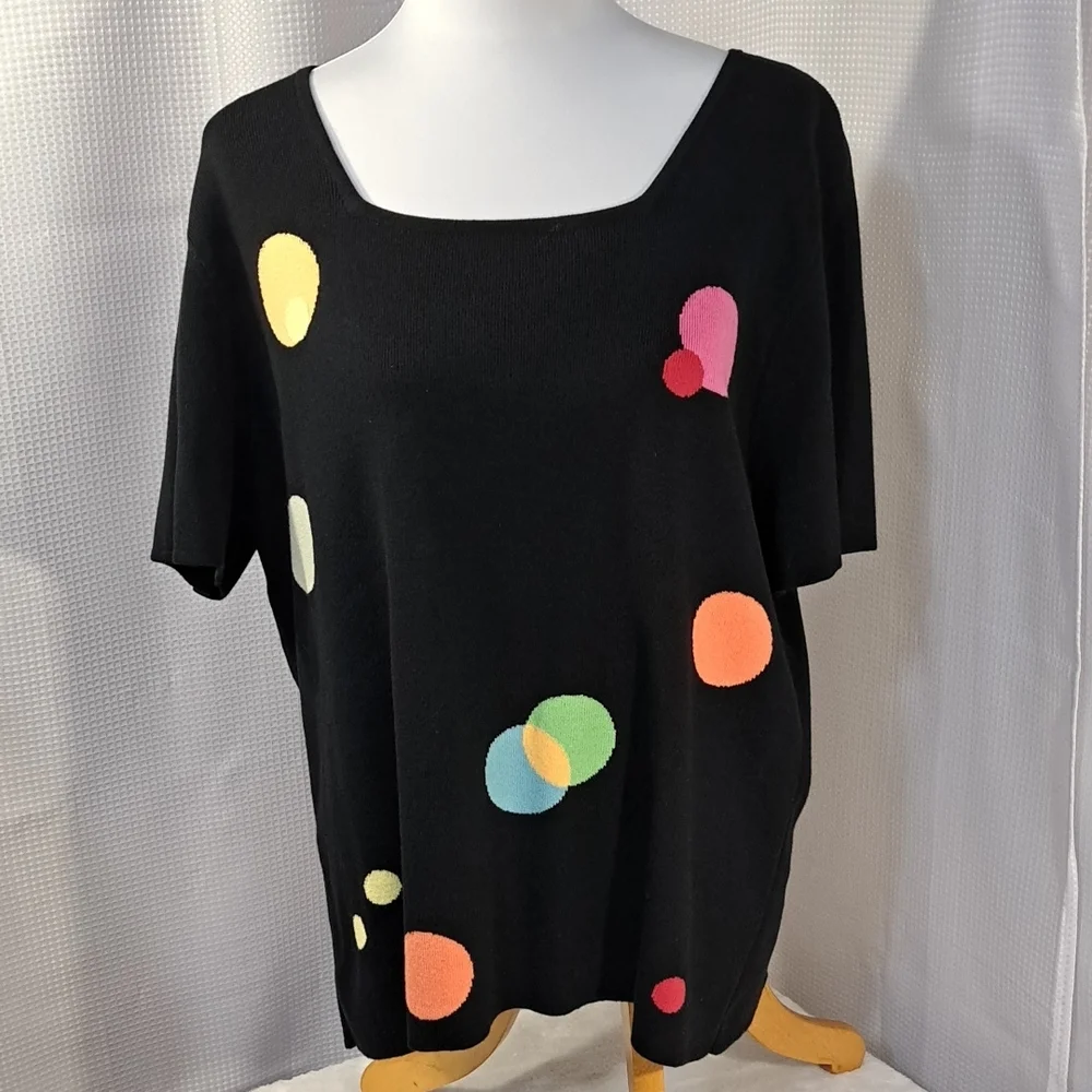 Black Short Sleeve Scoop Neck Sweater - Picture 1 of 7